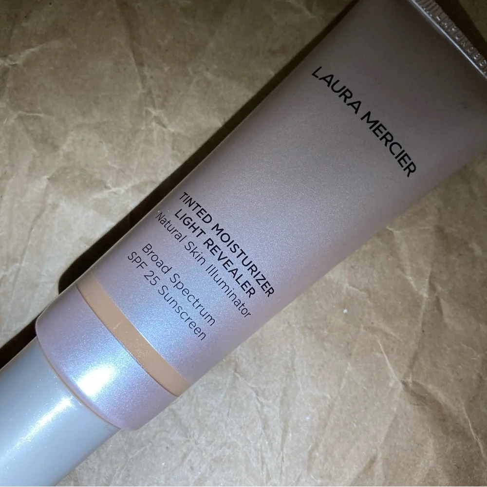 laura mercier new without
